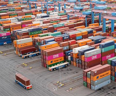 China's imports of raw materials dip in June