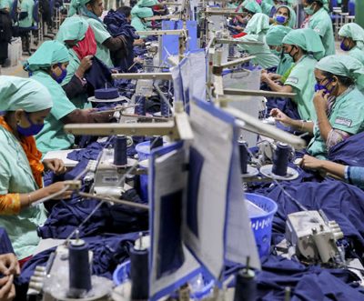 How can Bangladesh achieve the target of exporting RMG products worth $100b by 2030