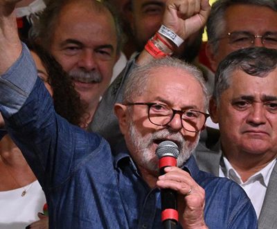 Lula narrowly defeats Bolsonaro to win Brazil's presidency again