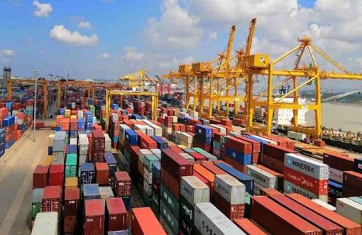 Container handling at Ctg port sees continuous fall for three months
