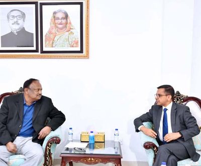 Commerce Minister for increasing capacity of land ports on India-Bangladesh border