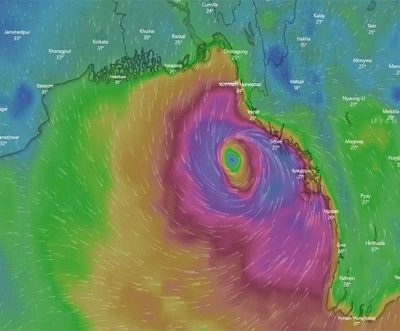 Mocha begins lashing the coastal areas