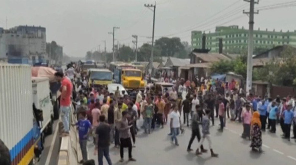 RMG laborers block Dhaka-Tangail Highway for the fifth consecutive Day