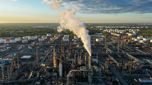 Owners caution that gas shortage is pushing factories close to closure