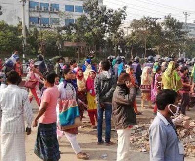 Again blockade in RMG factory in Ashulia