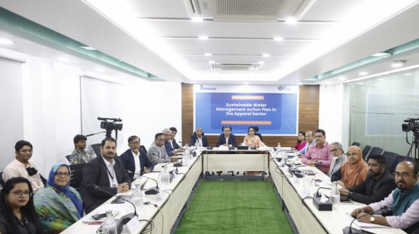 Experts warn industrial water pricing essential as Bangladesh faces rapid groundwater depletion